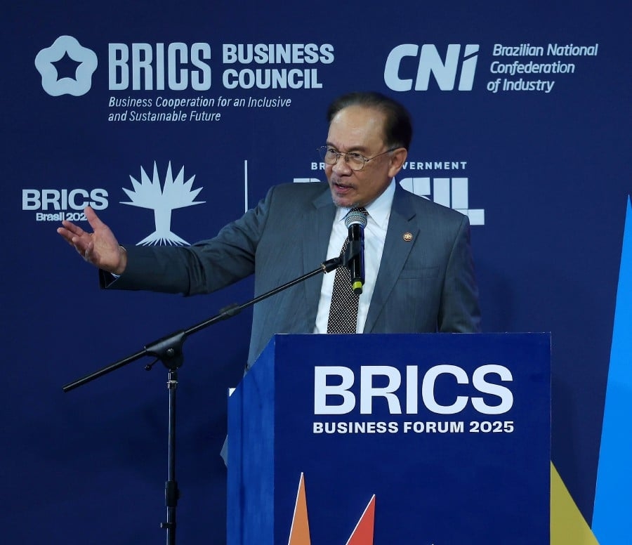 Anwar: Meeting with Myanmar junta under Asean mandate