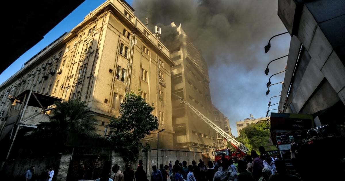 Fire erupts at major telecom hub in central Cairo