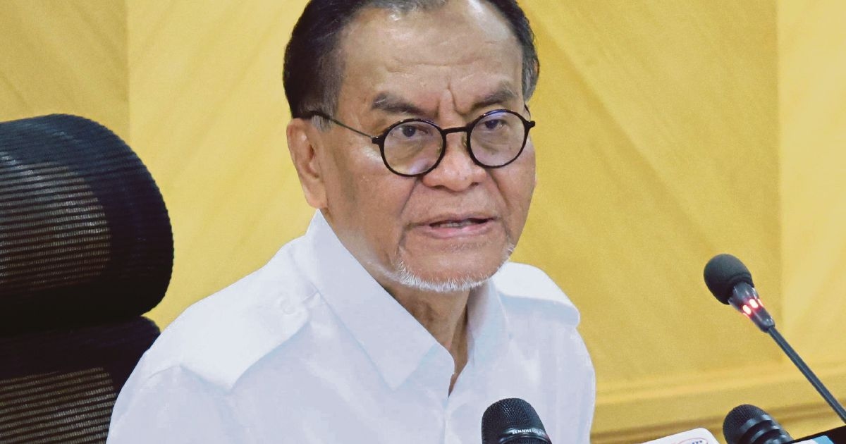Dzulkefly: Govt may exempt Sabah, Sarawak doctors from rural allowance freeze