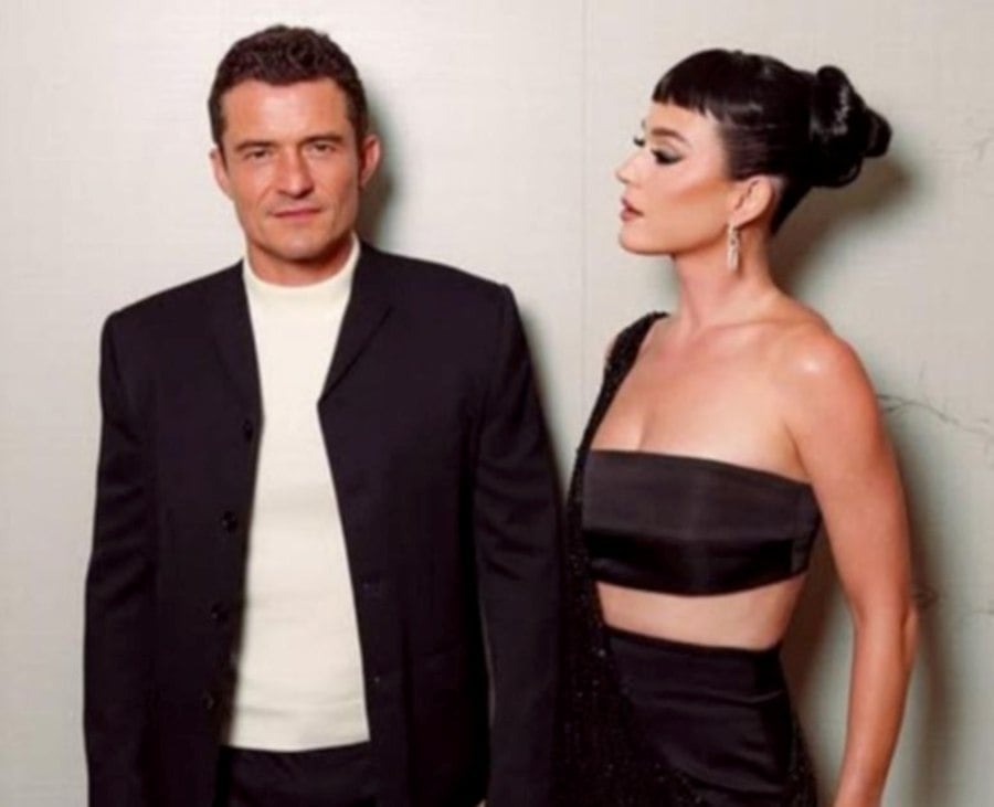#SHOWBIZ: Katy Perry and Orlando Bloom split after nine years