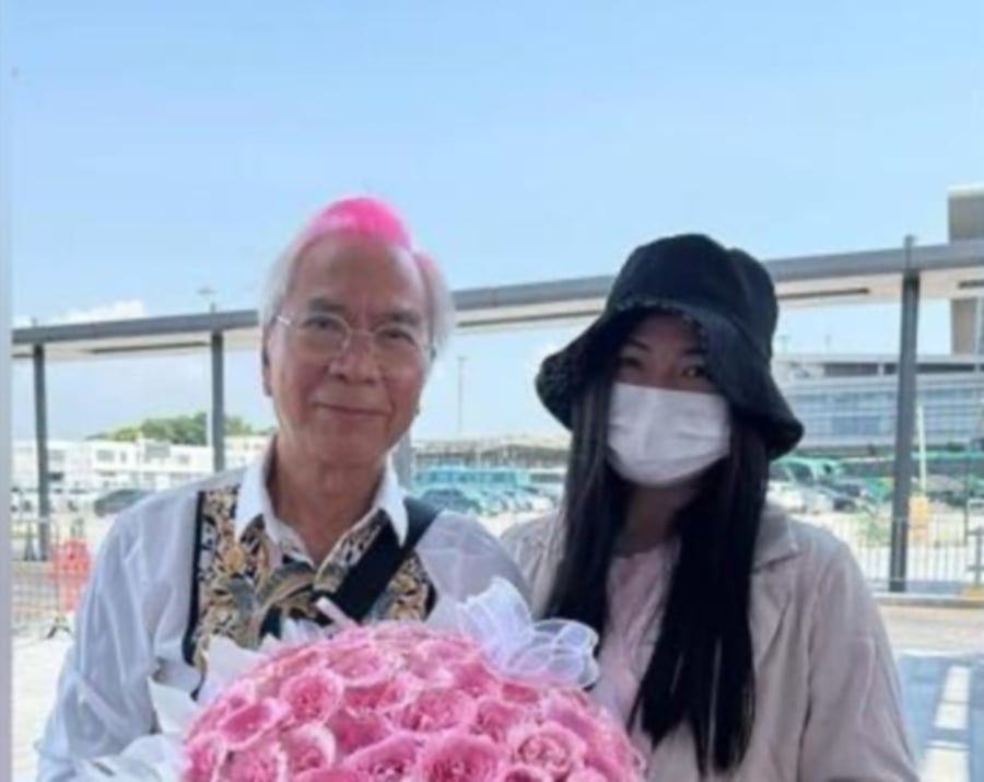 #SHOWBIZ: Actor Lee Lung Kei welcomes fiancee with 60 roses after her release from jail
