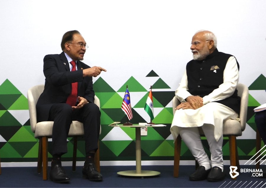 Anwar and Modi discuss AI, digital economy at BRICS Summit