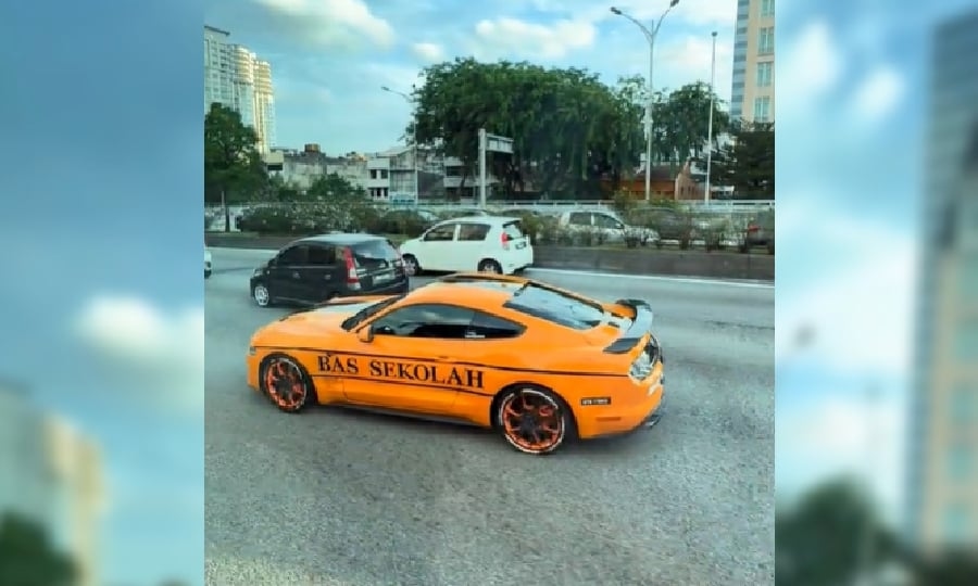 #NSTviral: This 'school bus' Mustang has netizens wishing they were children again [WATCH]