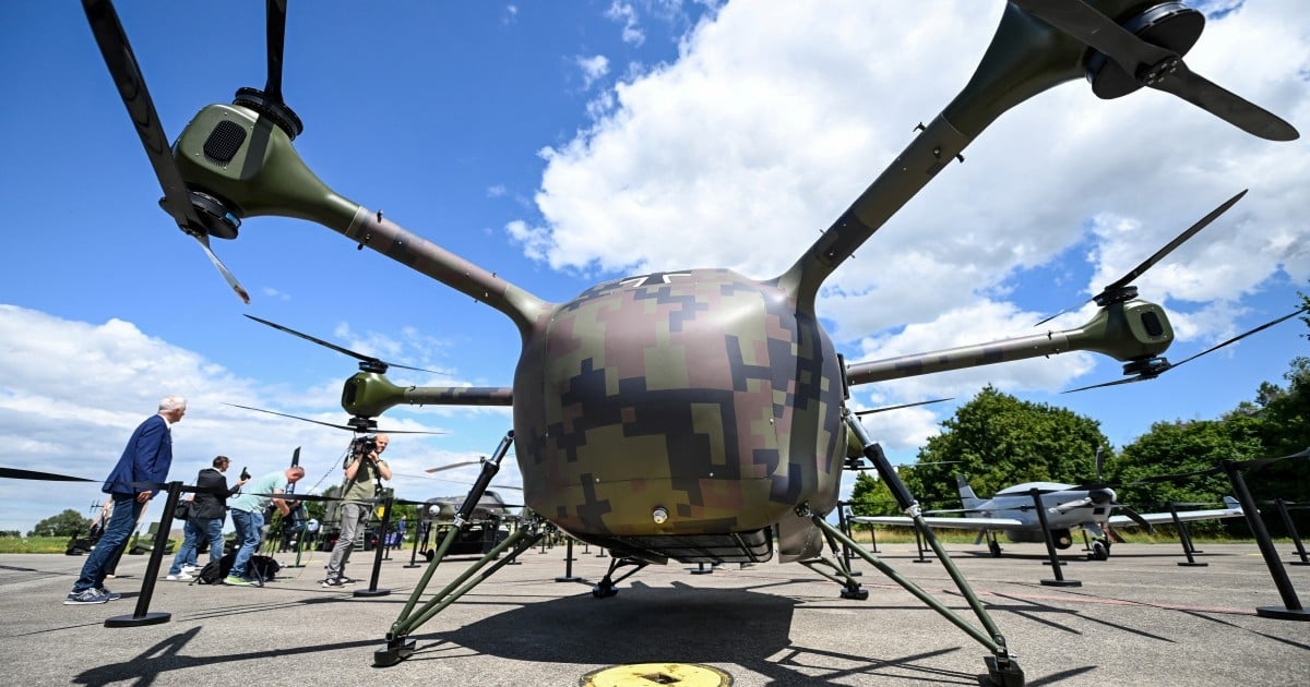 Spy cockroaches and AI robots: Germany plots future of warfare