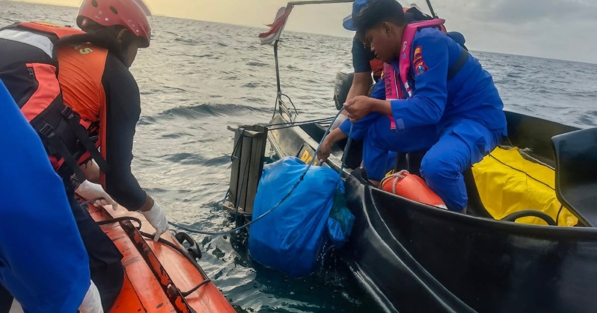 Indonesia scales down search for 17 missing in Bali ferry disaster