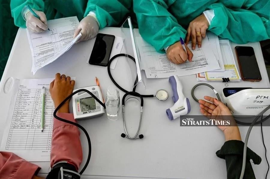 Better career prospects, work environment for doctors and nurses to stem brain drain