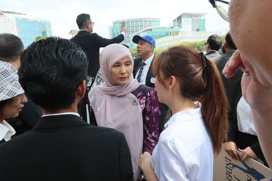 Nurul Izzah urges probe into alleged judicial interference, JAC leak