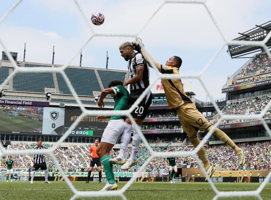 Palmeiras edge Brazilian rivals Botafogo in extra time at Club World Cup