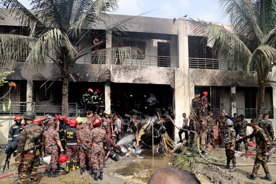 Fighter jet crashes into Bangladesh school, 20 dead; over 170 injured