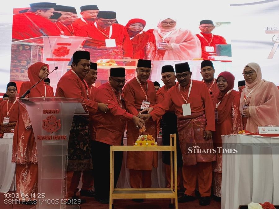 Zahid questions true motive behind Sekretariat Orang Melayu