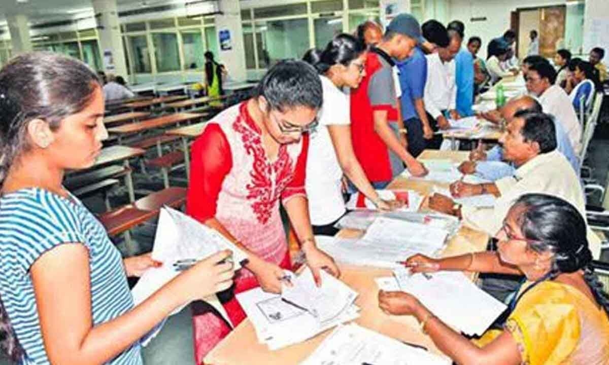 AP EAMCET 2025 Counselling Begins: Key Dates, Eligibility, Fees & Seat Allotment Details
