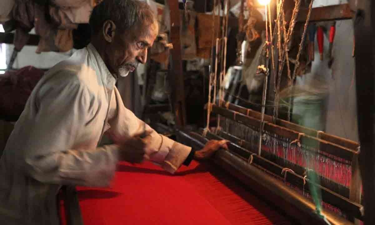 Telangana Government Initiates Loan Waiver for Handloom Weavers with Conditions for Outstanding Loans Above Rs 1 Lakh