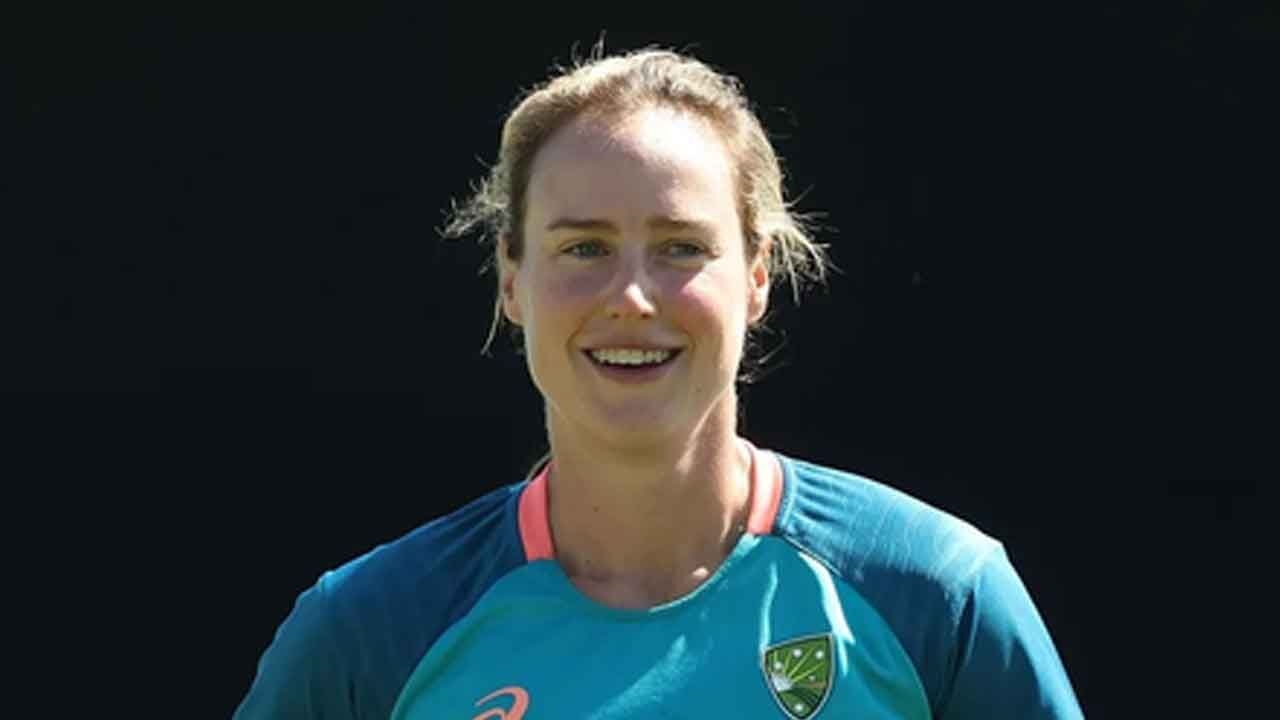 Ellyse Perry rejoins NSW after six-year Victoria stint