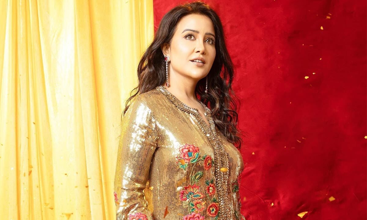 Amruta Fadnavis bats for cultural diplomacy through music