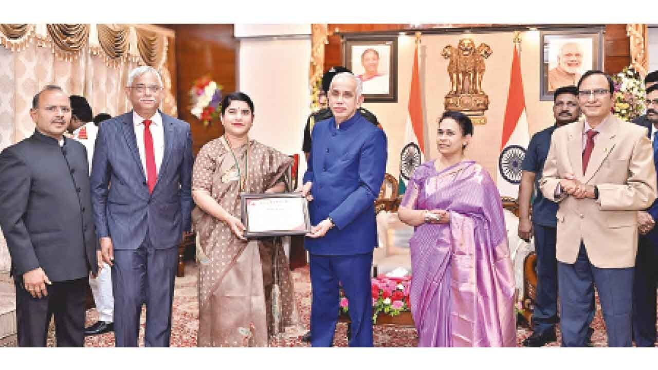 Nandyal Collector conferred with Guv's award