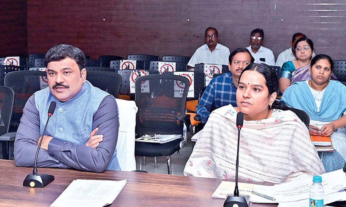 Collector calls for successful execution of ‘Yogandhra'