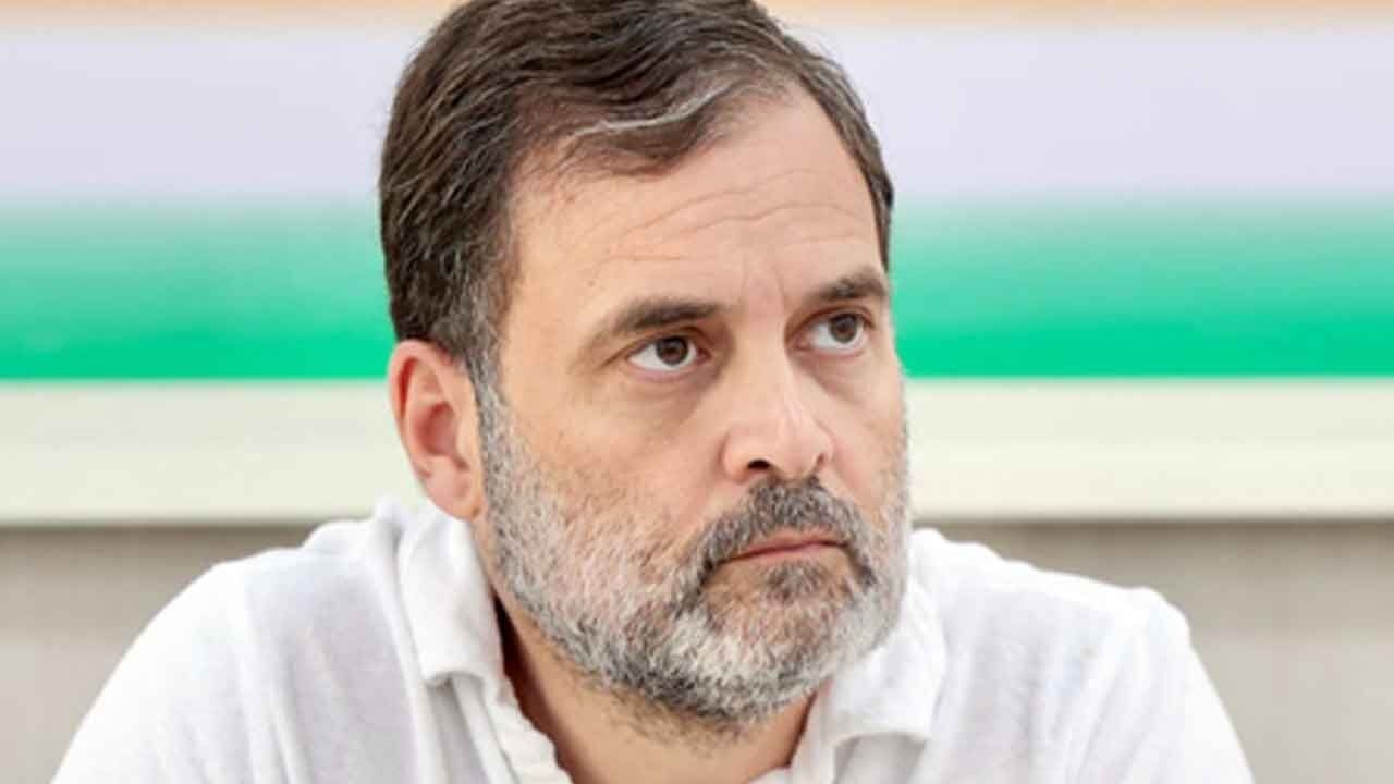 Rahul attacks Modi govt over Maha farmer suicides