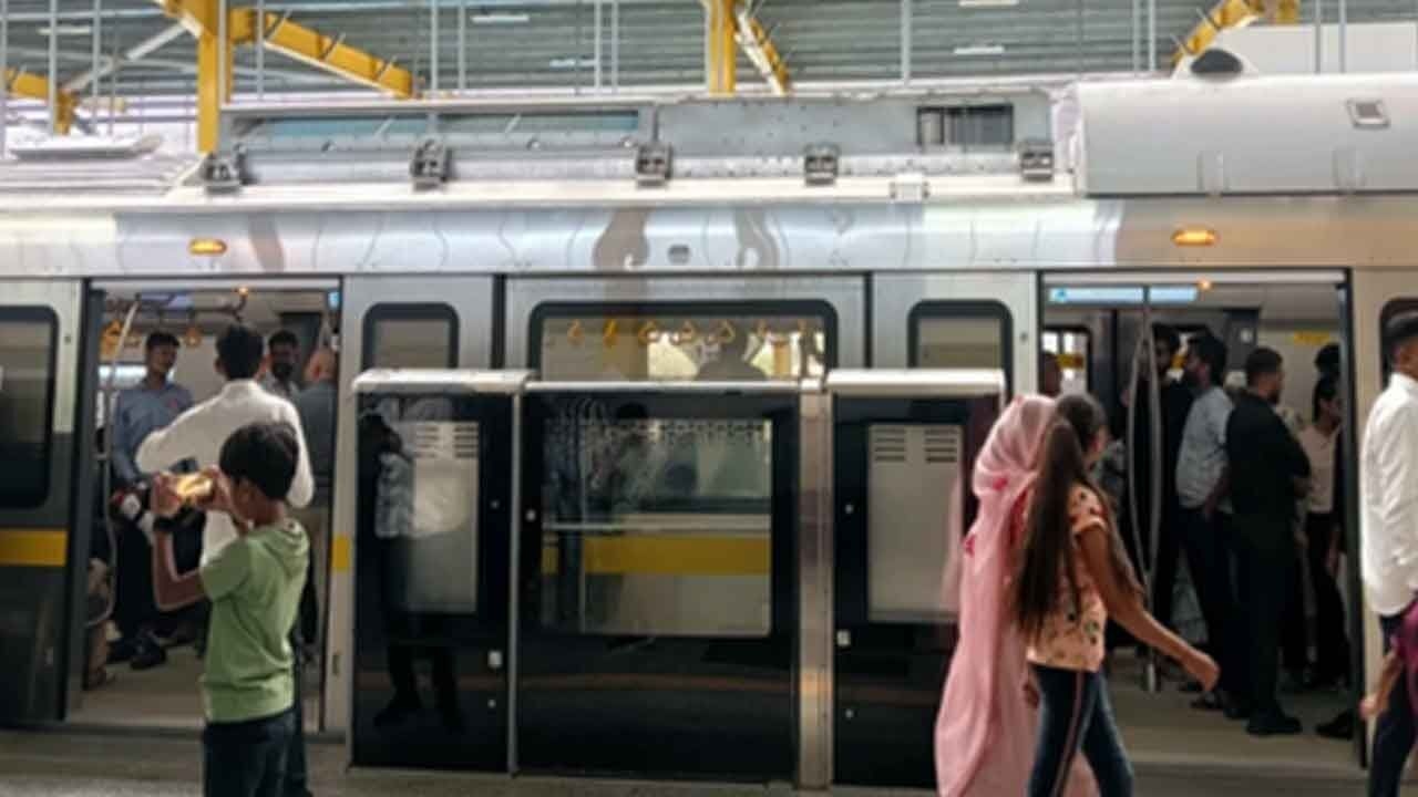 Indore Metro begins commercial operation