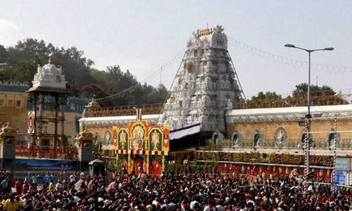 Tirumala temple sees devotees rush, sarvadarshans to take 20 hours