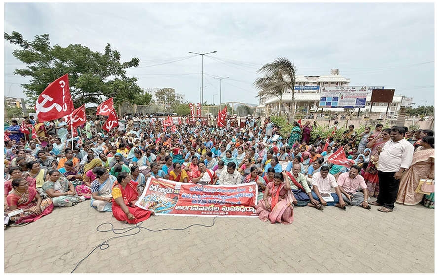Stage dharna demanding wage hike, withdrawal of FRS system and others