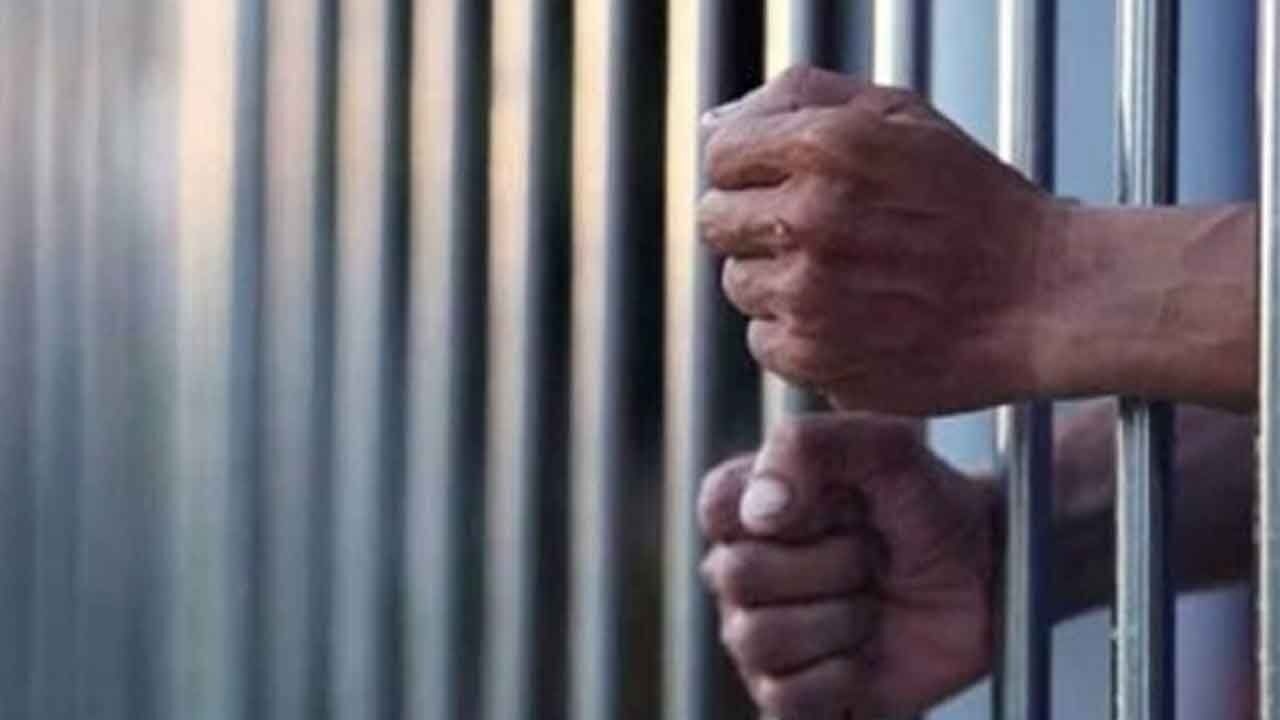 2 cyanide killers get life imprisonment