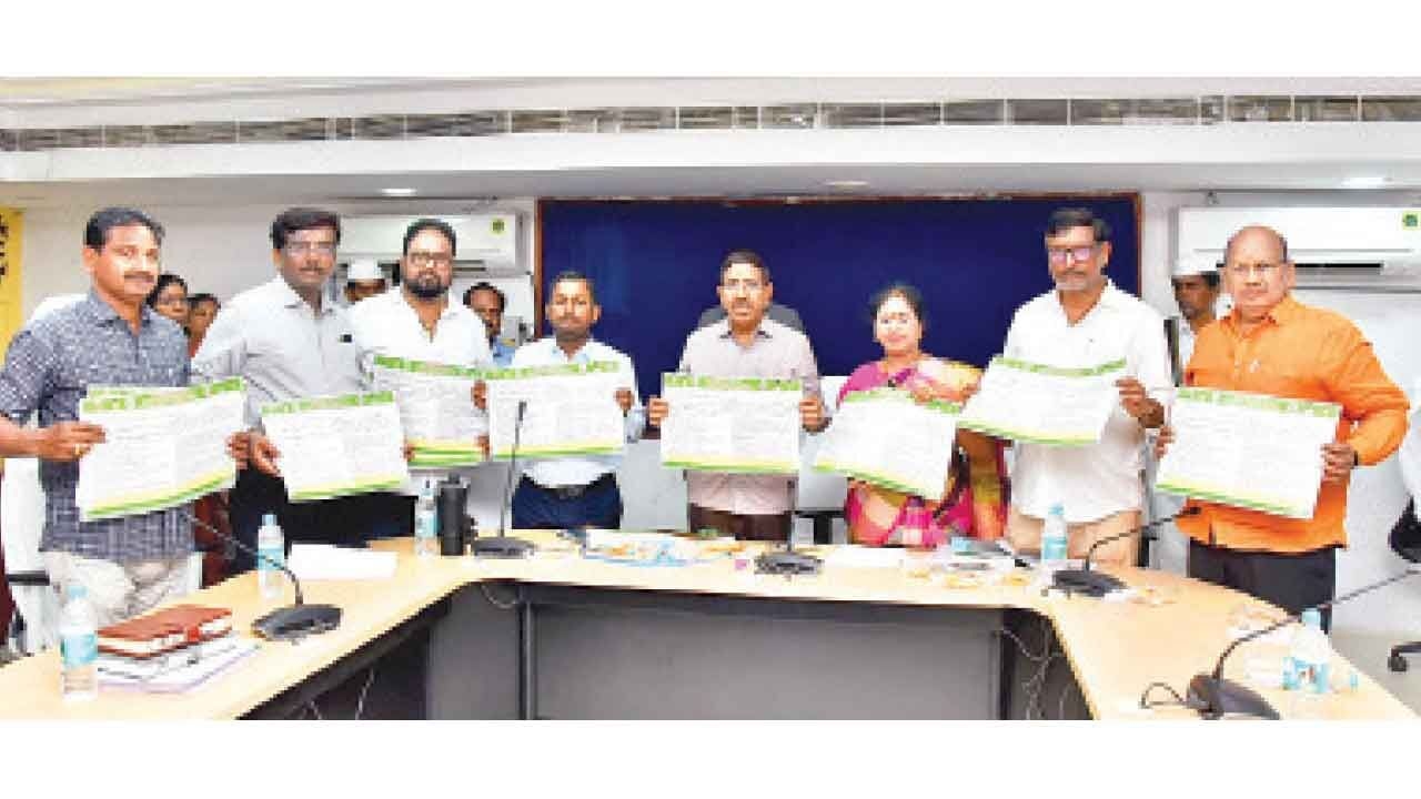TIDCO houses distribution by Diwali: Narayana