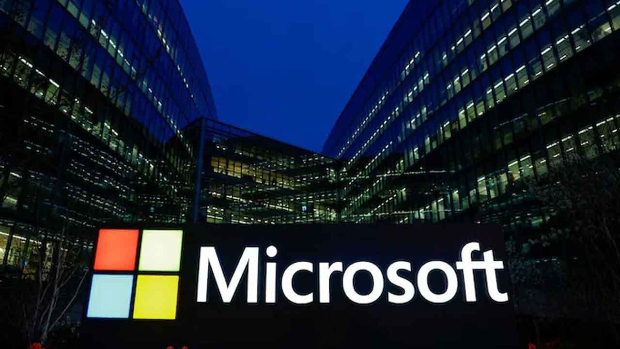 Microsoft Mandates AI Tool Use, Links It to Employee Reviews Amid Fresh Layoff Concerns