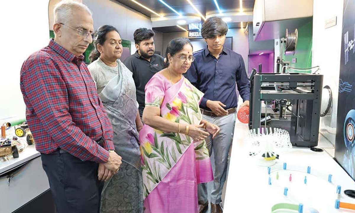 ‘FLOW' bus rolls into Tirupati bringing hands-on science to students