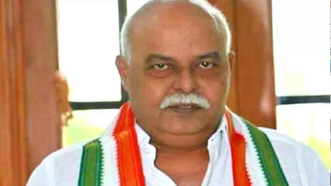 Sulking over denial of Cabinet berth, Mancherial MLA rejects chief whip post