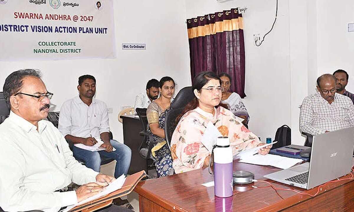 Collector stresses timely selection of mentors for adopted ‘Golden Families'