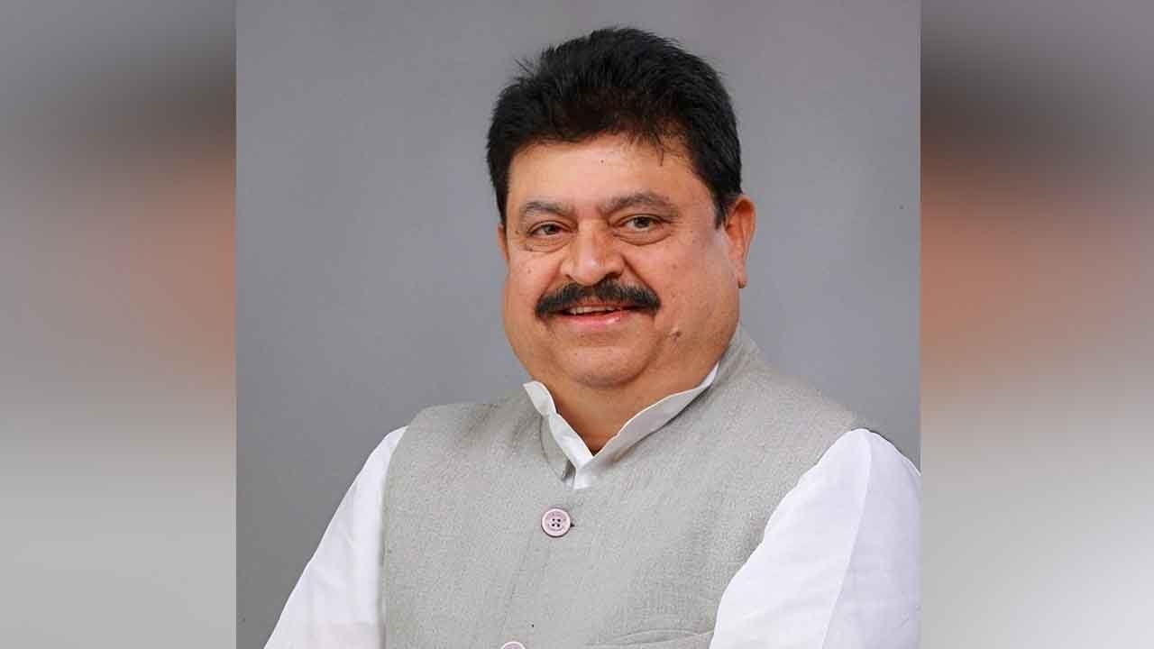 Ramachandra Rao offers prayers at Bhagyalakshmi temple, to take charge as Telangana BJP chief