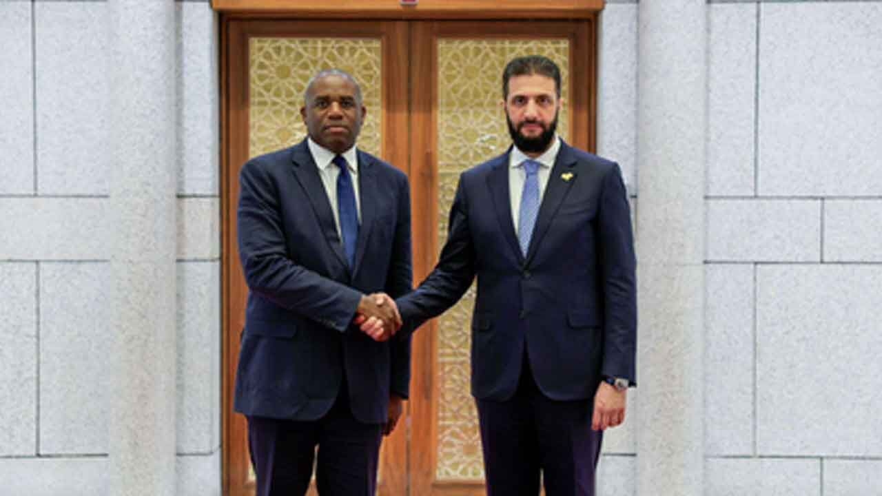 Britain re-establishes diplomatic ties with Syria, pledges support