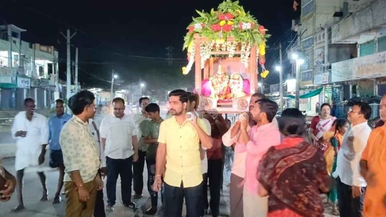 Devotees Celebrate Tholi Ekadashi with Grand Processions and Special Pujas in Gadwal District