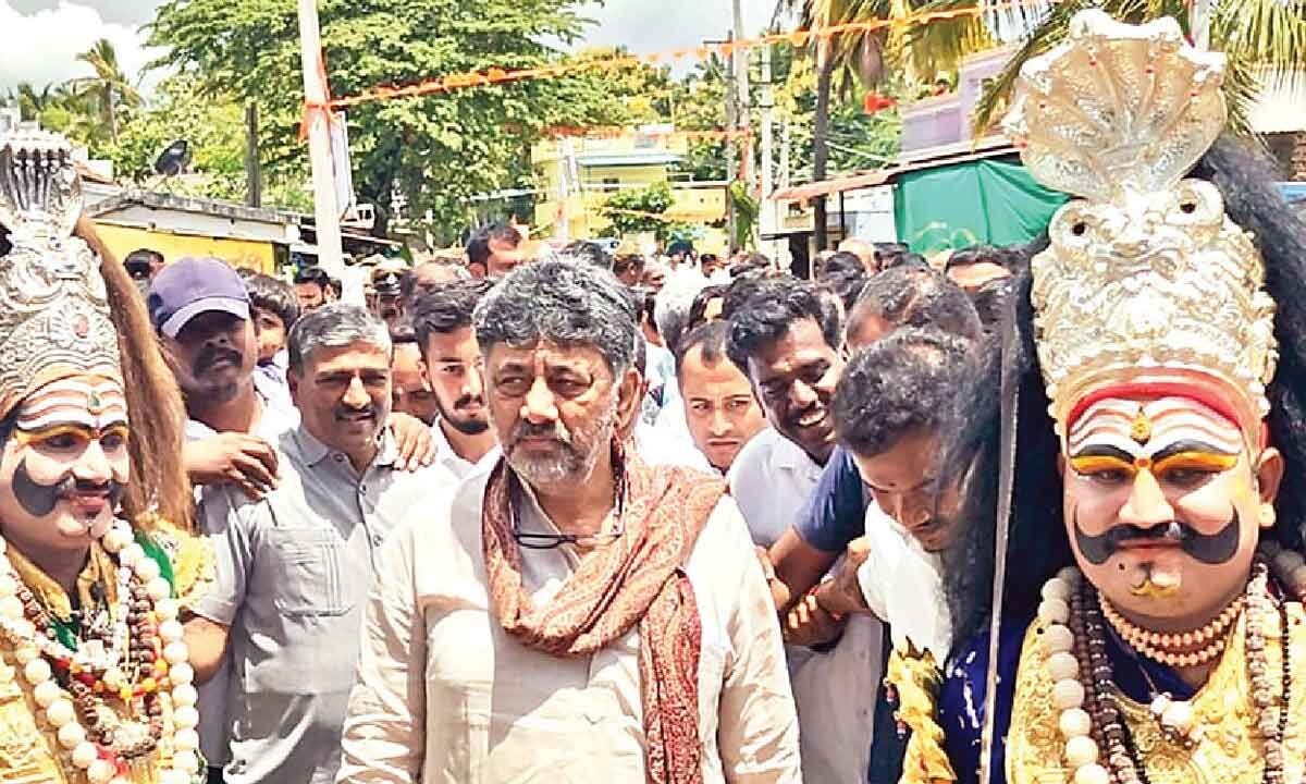 Vokkaligas and Lingayats are OBCs at the national level: DKS