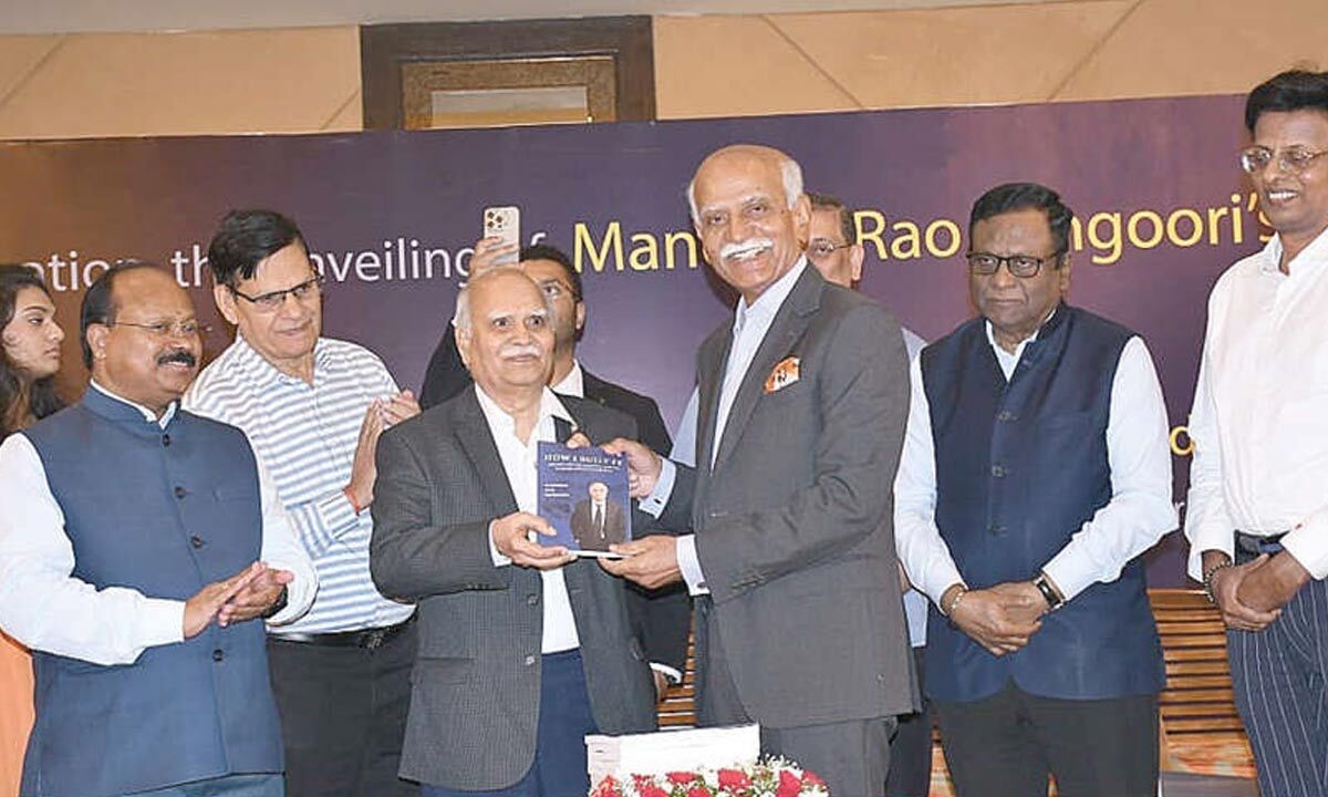 Cyient chief unveils Vangoori's memoir
