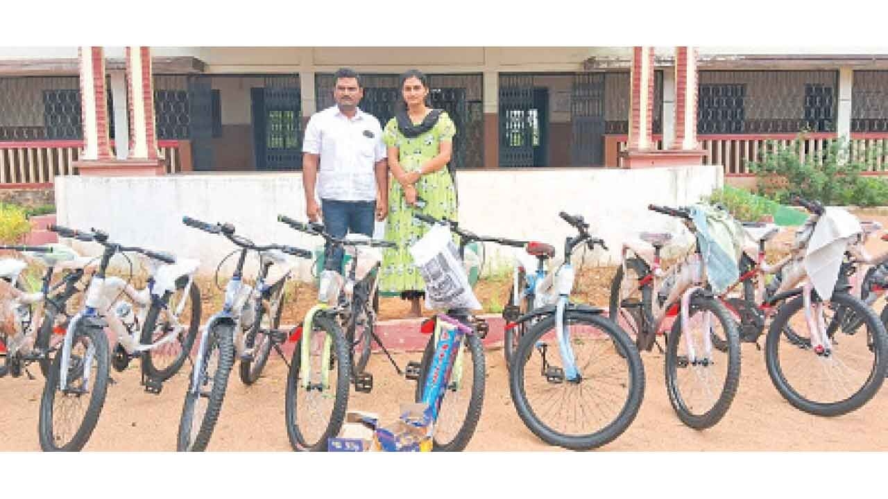 Moved by plight of students, former sarpanch donates cycles