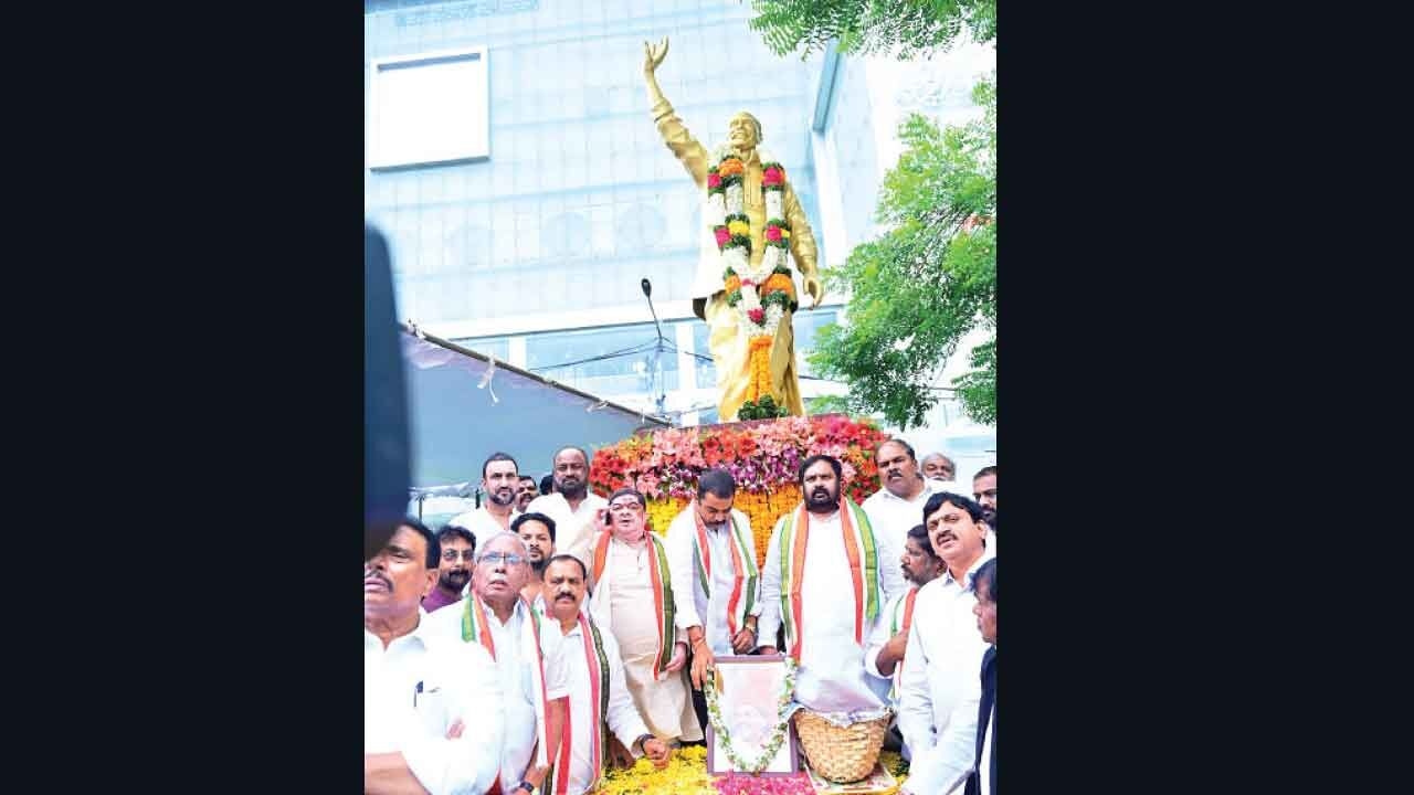 Govt moots YSR Awards for feting talent in farm sector