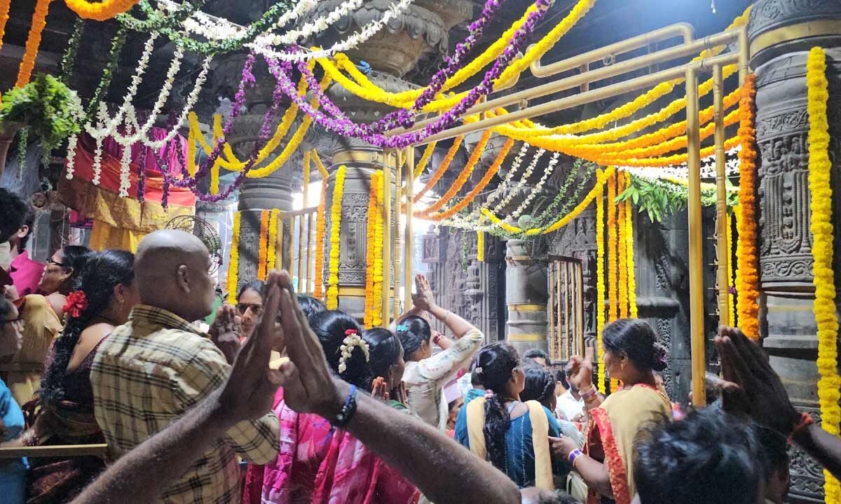 32-Km long 'Giri Pradakshina' commences in Vizag