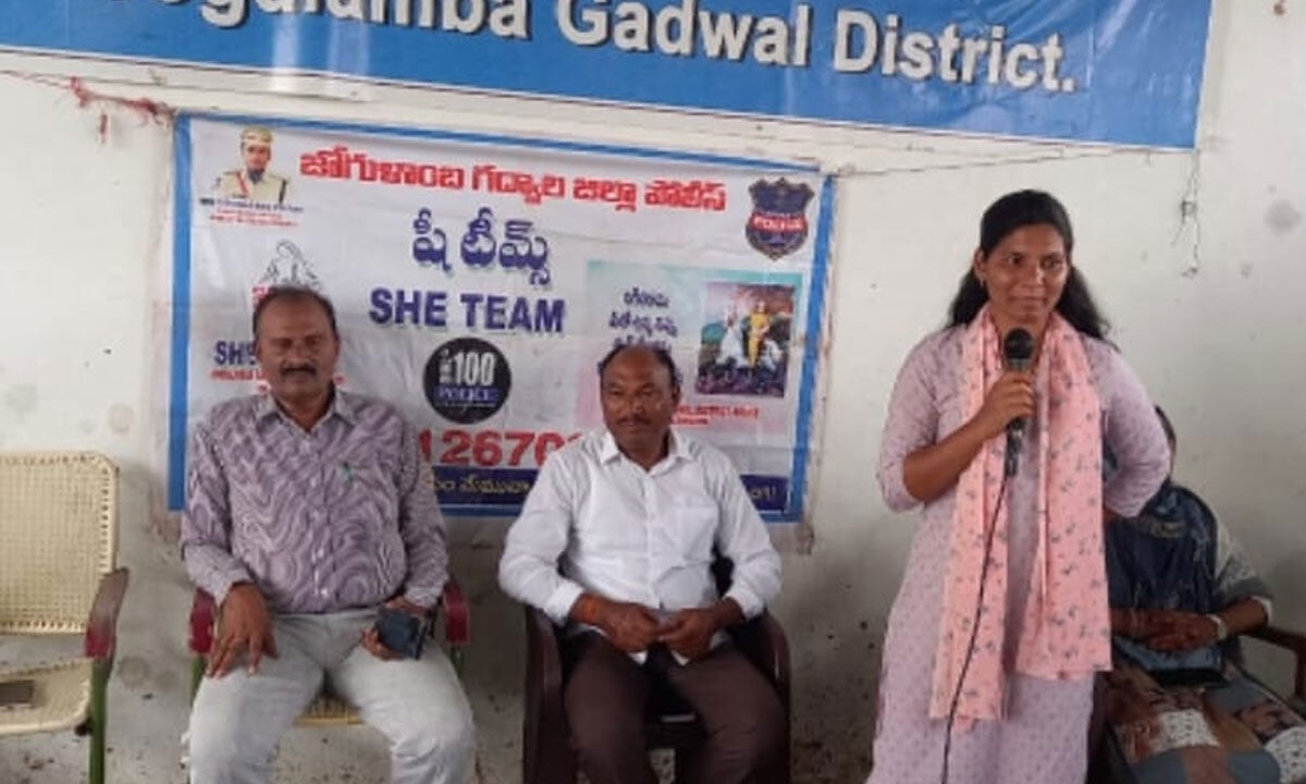 SHE Teams Conduct Awareness Program on Women's Safety at Manopad School