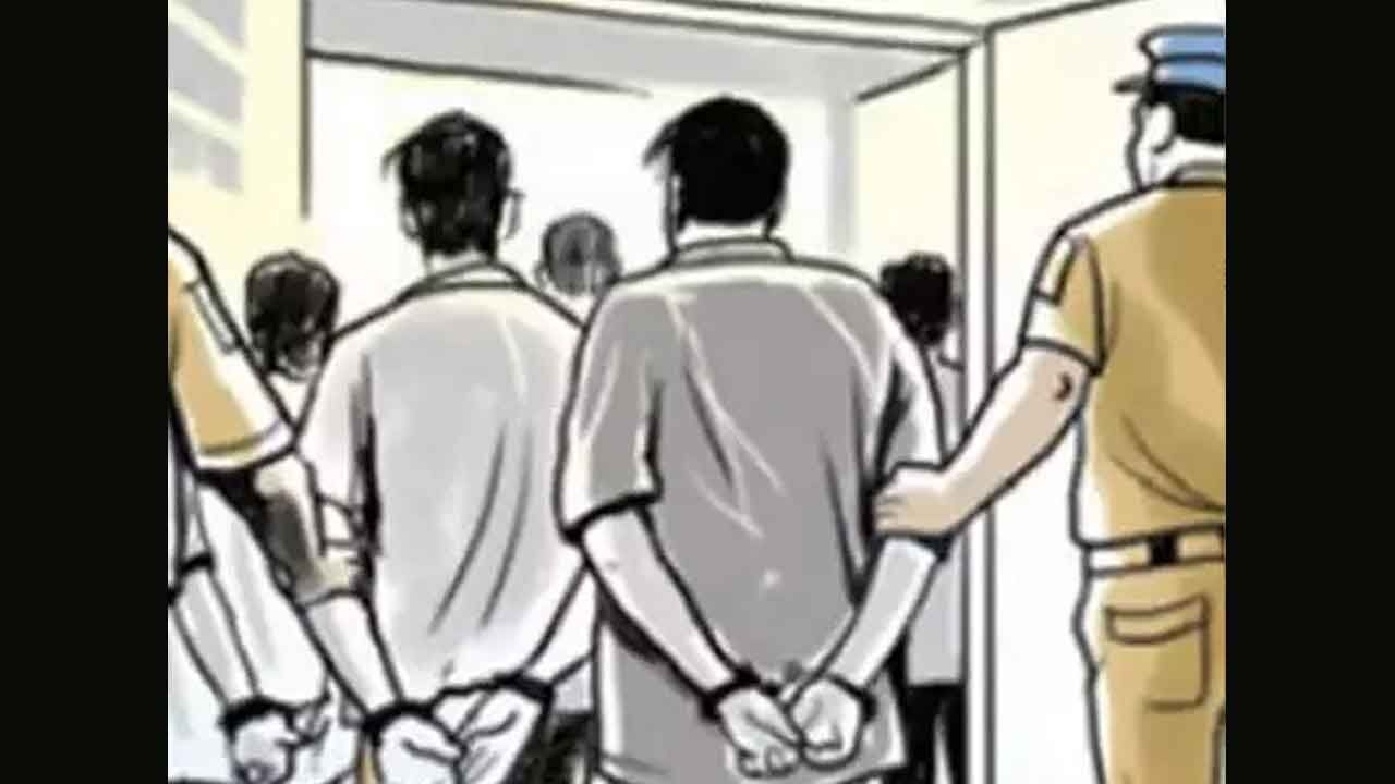Bengal Police get details on how arrested spies helped Pak handlers get Indian numbers for WhatsApp