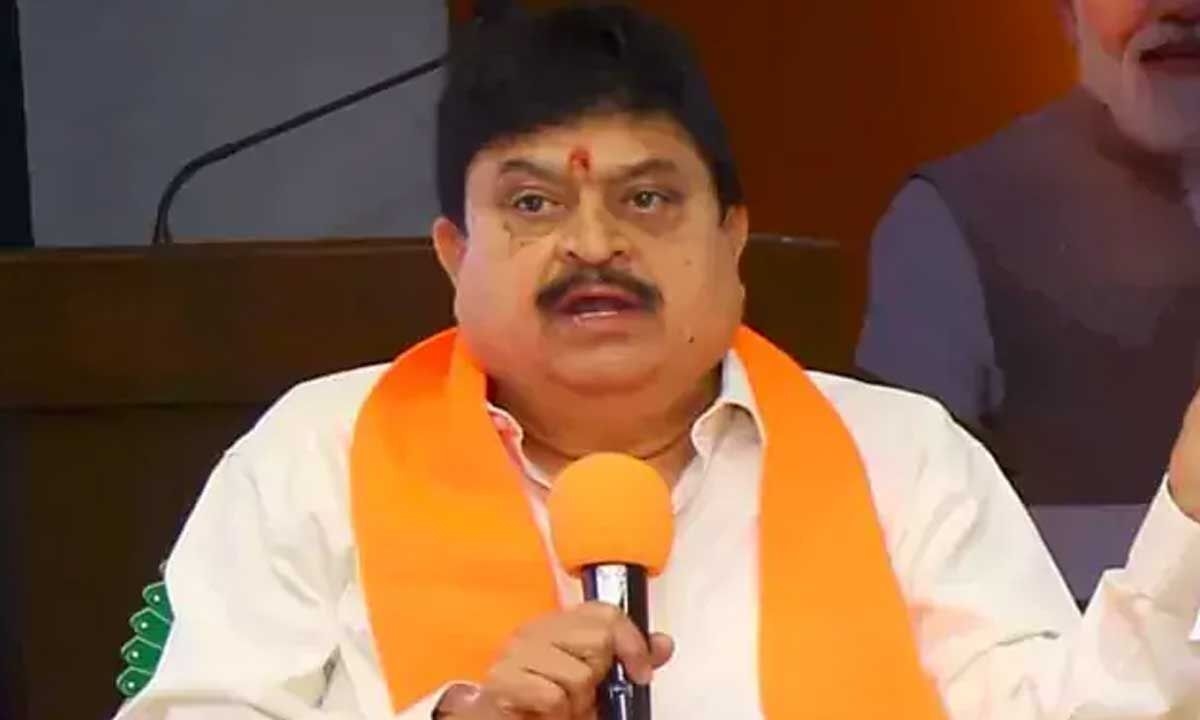 Telangana BJP chief demands compensation for victims of adulterated toddy