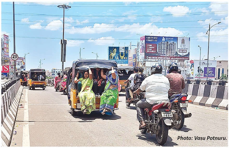 ‘Giri Pradakshina' turns out to be ‘galla-brimming' fete for auto drivers