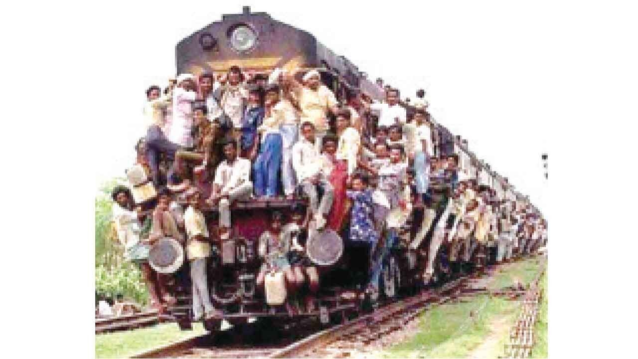 'India's population at crossroads, not a crisis'