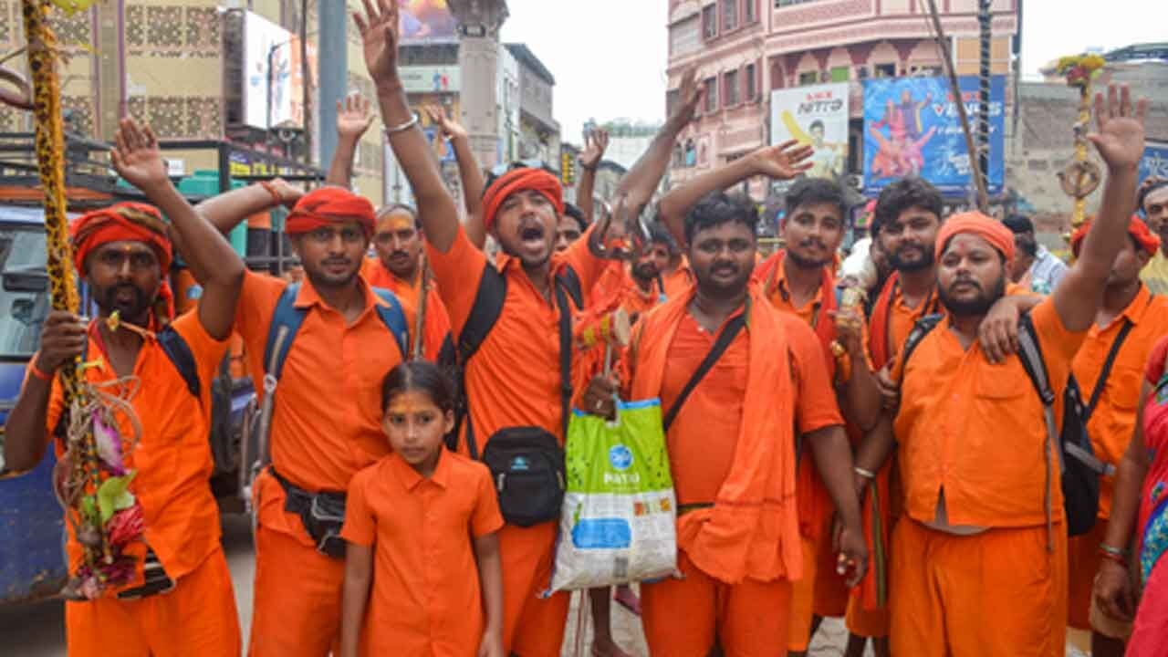 27 cops suspended in UP's Saharanpur for skipping Kanwar Yatra duty
