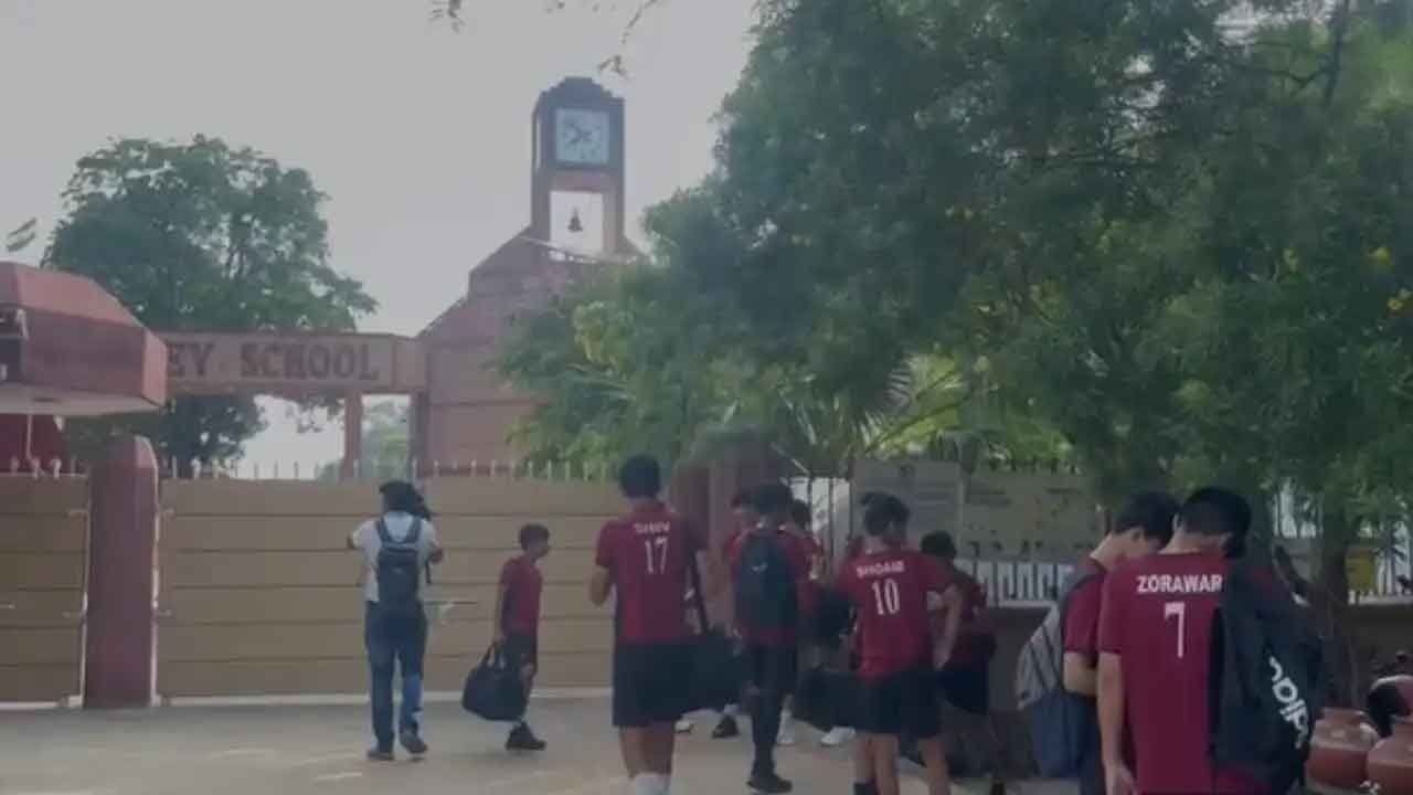 Wave Of Hoax Bomb Threats Disrupts Delhi Educational Institutions For Third Straight Day
