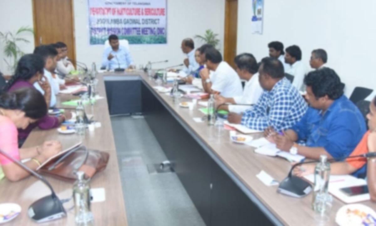 Collector Santosh Ensures Uninterrupted Supply of Seeds and Fertilizers for Kharif Season