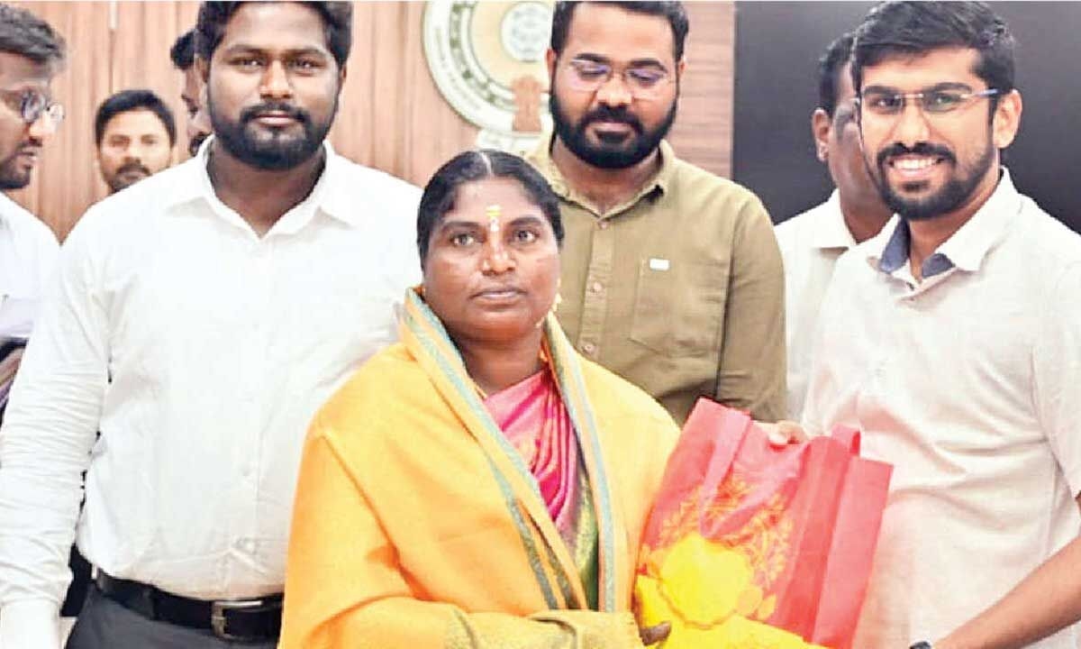 Sanitary workers hailed for keeping Nellore city garbage-free