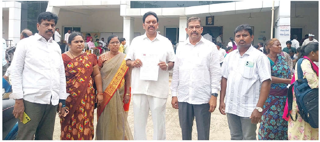 Sarpanches demand release of Rs 1,121 cr Central funds