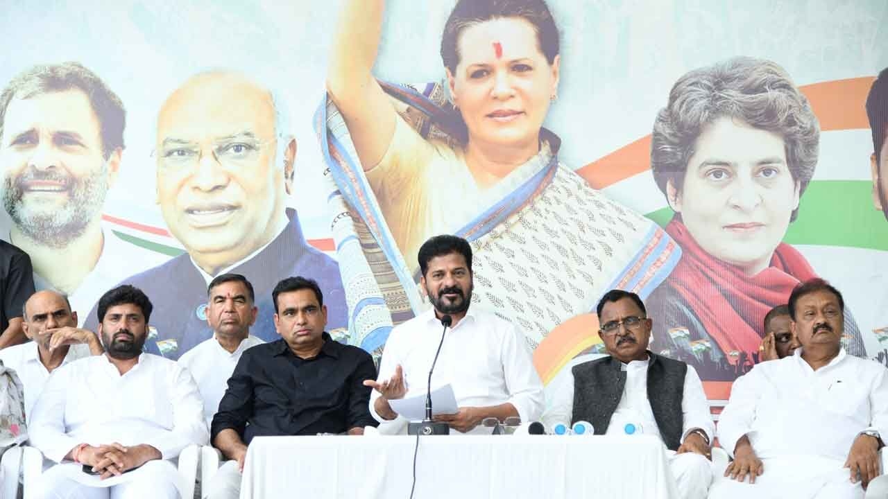 CM proposes Dattatreya for Vice-President's post