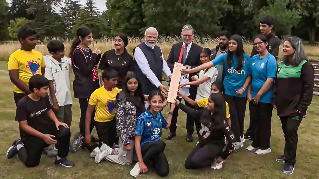 Modi's cricket metaphor for India-UK ties